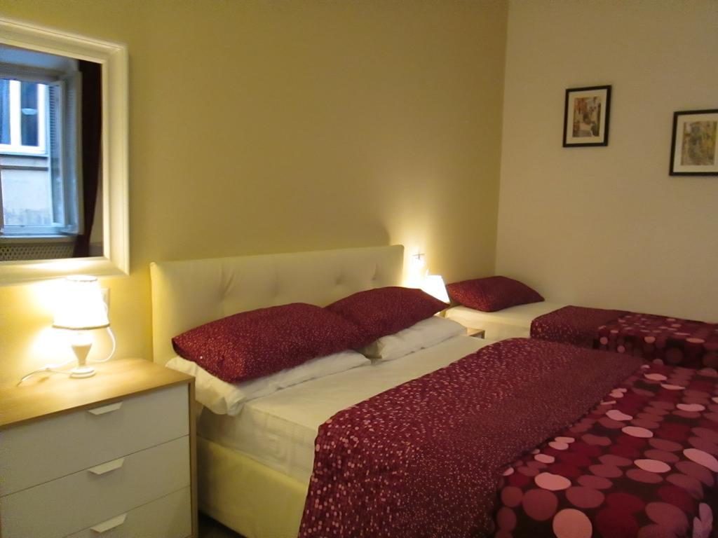 Trevi Elegance Suite Rome Room photo