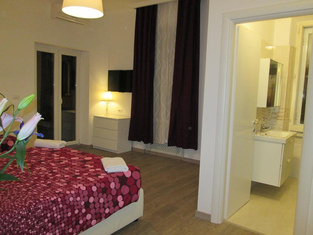 Trevi Elegance Suite Rome Room photo
